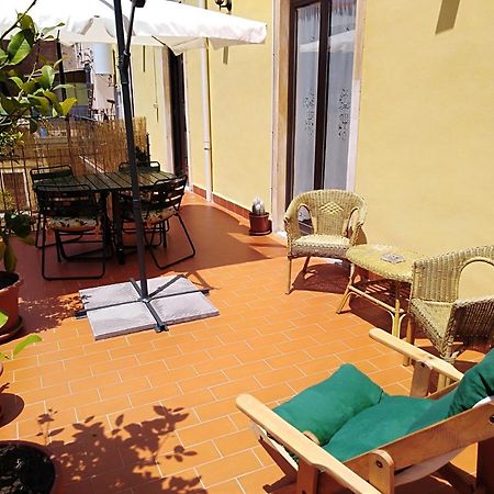 L'Oasi Di Sofia Appartamento Turistico Etnea Cavour Bellini Catânia Exterior foto